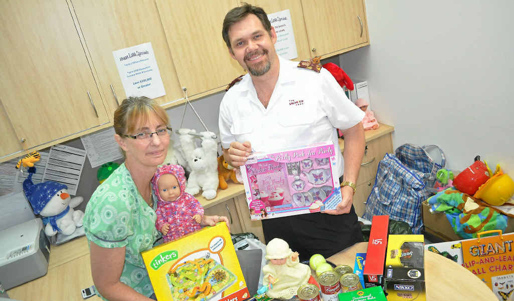 Suncorp Bank’s Leanne Ingram has teamed up with the Salvation Army’s Captain Mark Williamson to help families in need this Christmas. Suncorp Bank’s Leanne Ingram has teamed up with the Salvation Army’s Captain Mark Williamson to help families in need this Christmas.